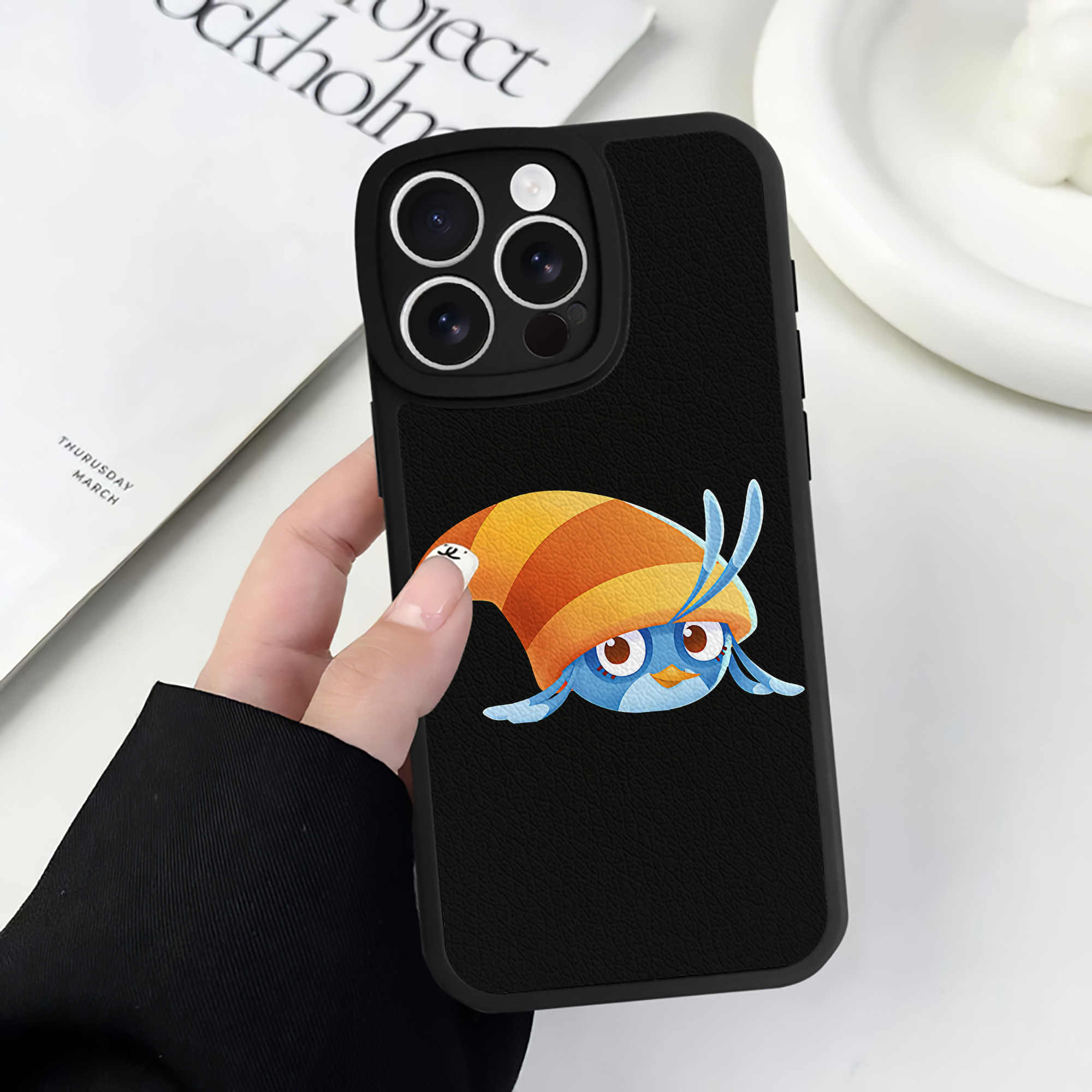 （画像用） Angry Birds アングリーバード 【iPhone 16シリーズ対応】シリコンスマホケース（レザー調） 材質：シリコン